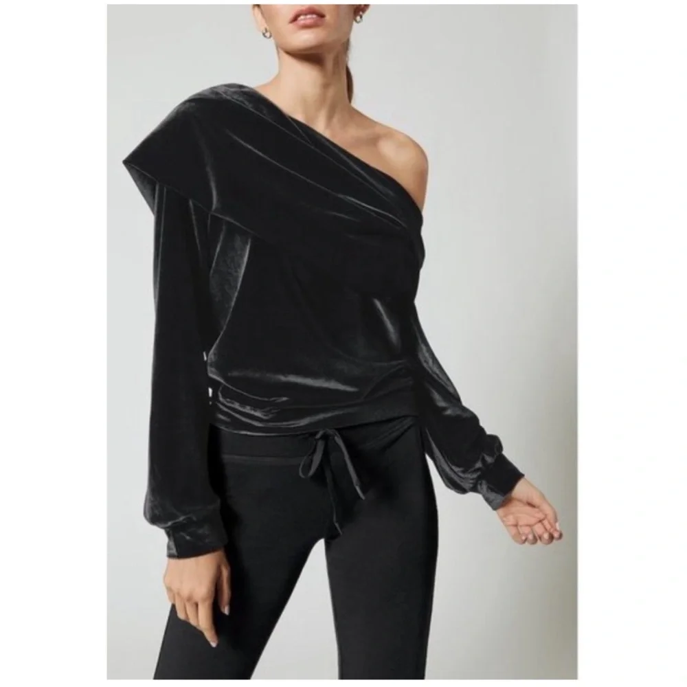 •CARBON38• Black Velvet Off-the-Shoulder‎ Drape Pullover Sweatshirt Size XS - Picture 11 of 13